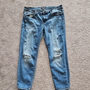 Judy Blue Distressed Relaxed Fit Jeans in Blue